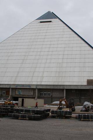 The Pyramid/Bass Pro Shops