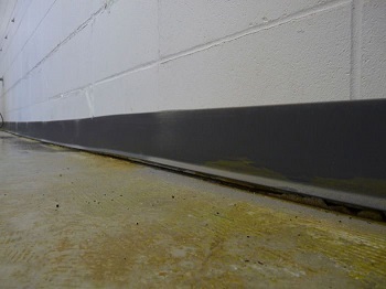 Uneven, sloping, or bouncy floors